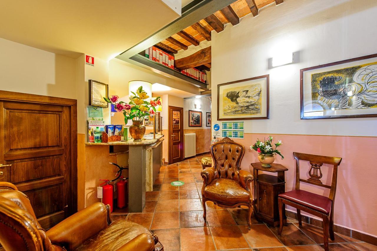Meuble Evoe Bed & Breakfast Montepulciano Bagian luar foto