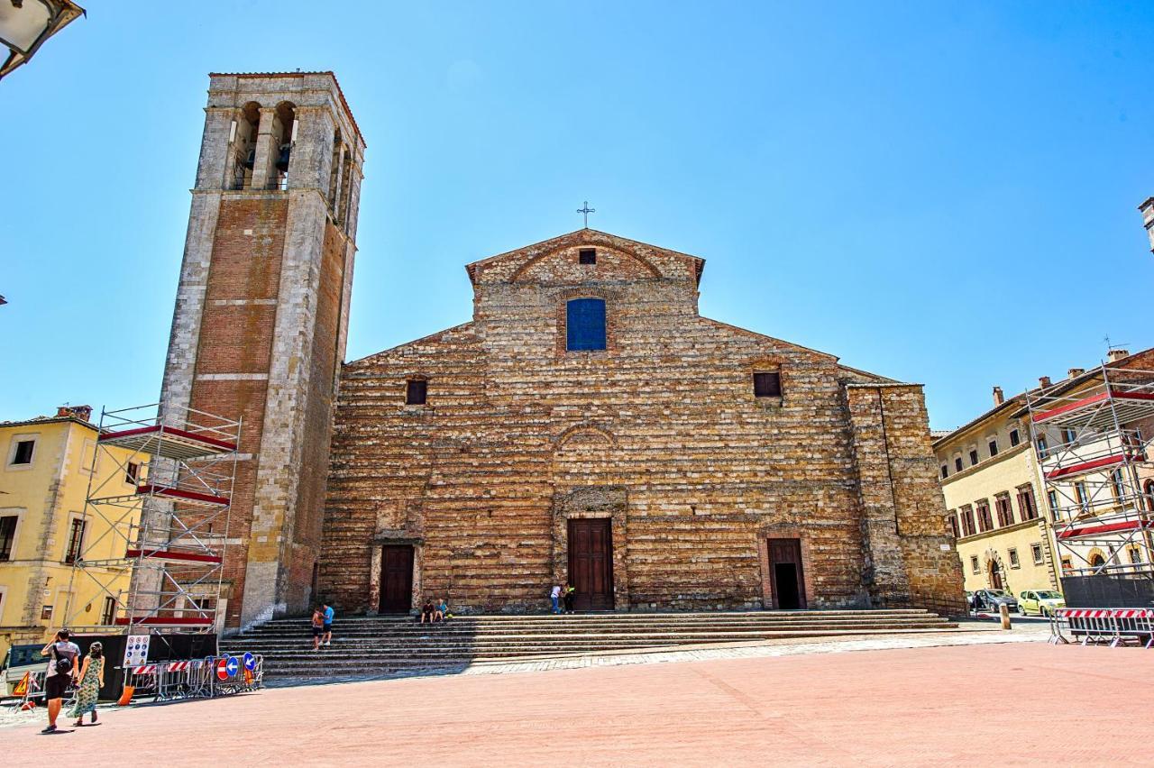 Meuble Evoe Bed & Breakfast Montepulciano Bagian luar foto