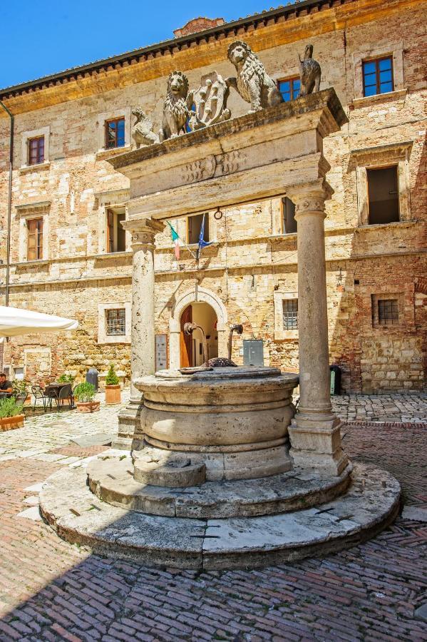 Meuble Evoe Bed & Breakfast Montepulciano Bagian luar foto