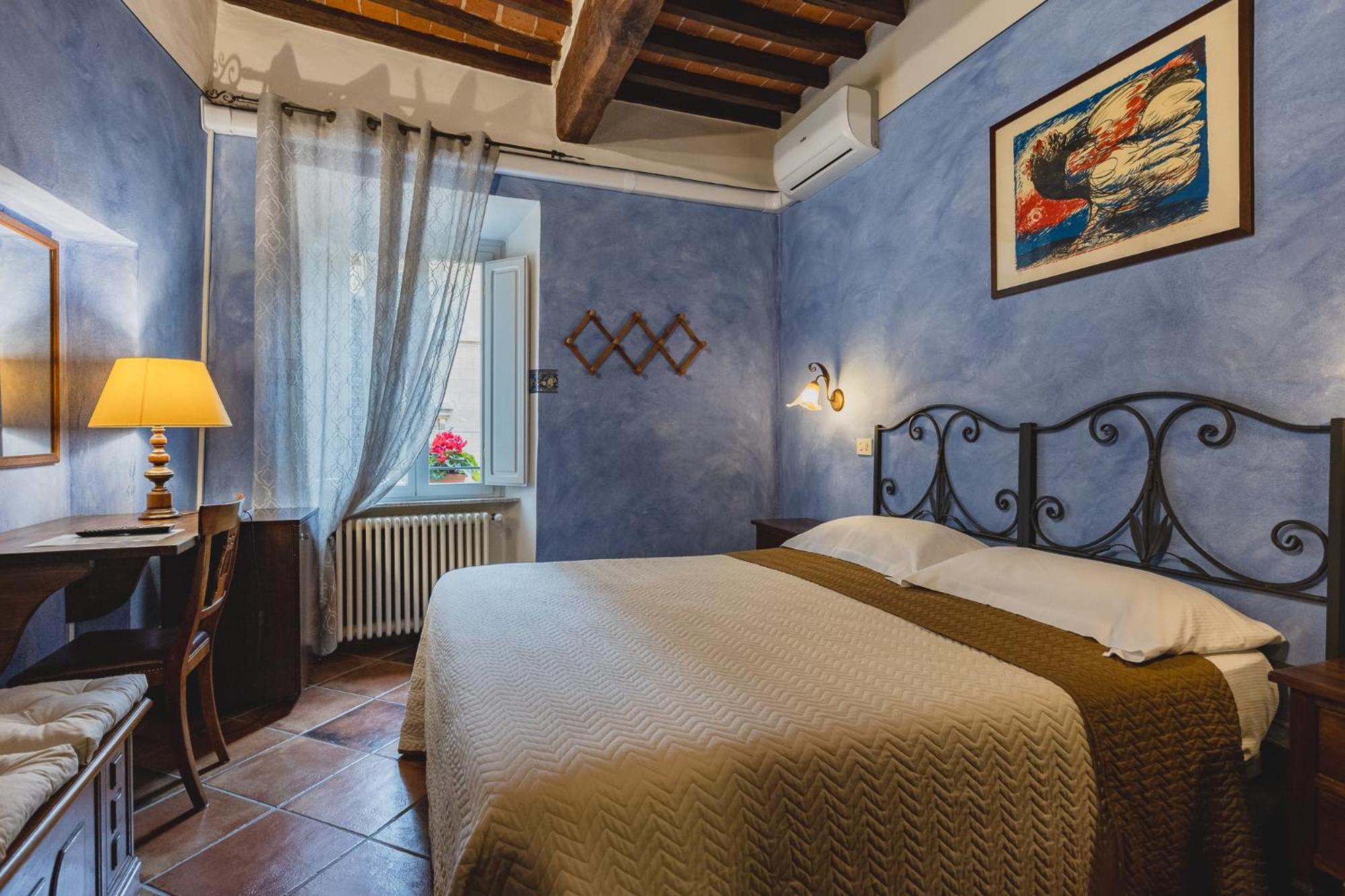 Meuble Evoe Bed & Breakfast Montepulciano Bagian luar foto