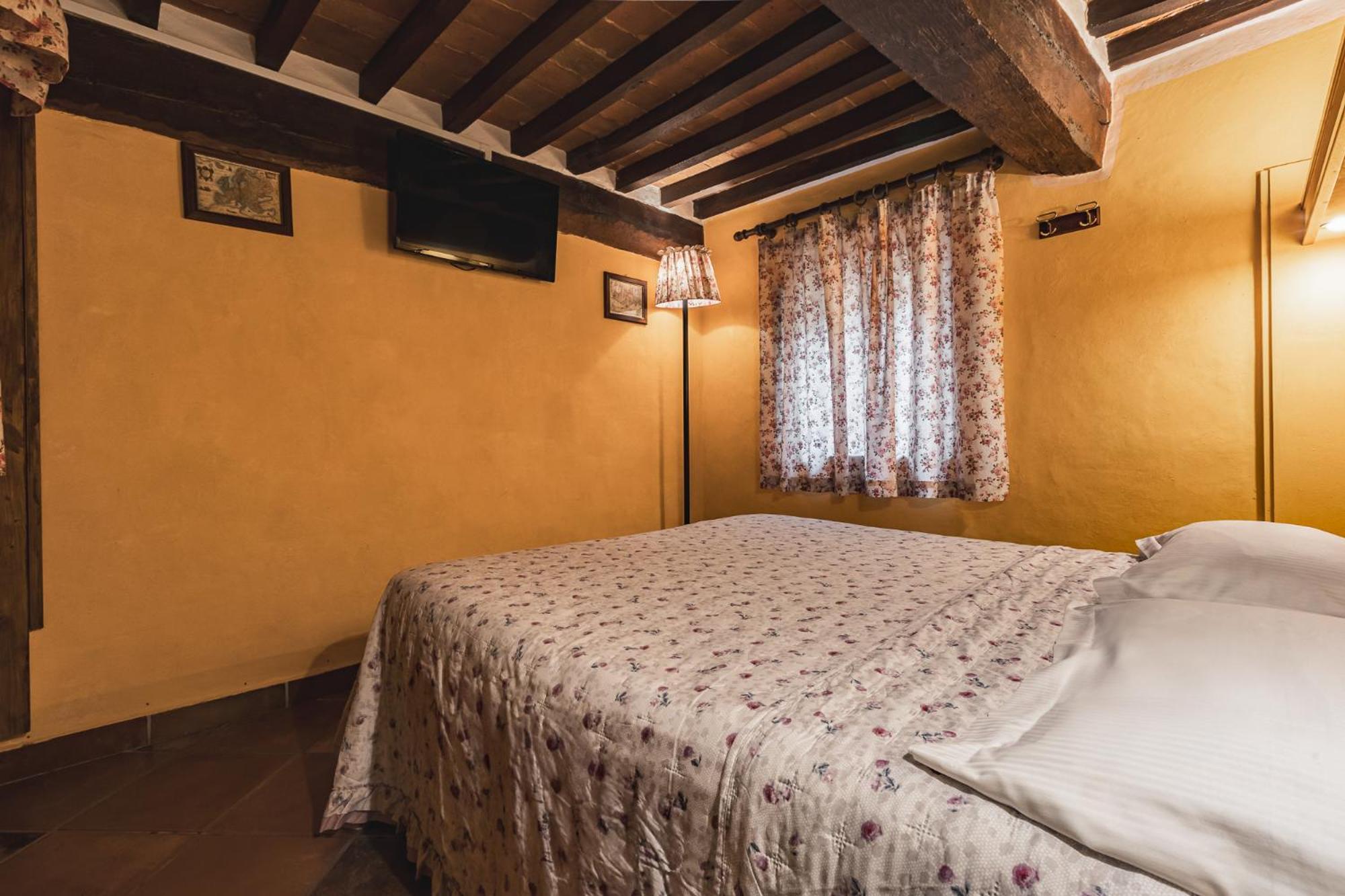 Meuble Evoe Bed & Breakfast Montepulciano Bagian luar foto
