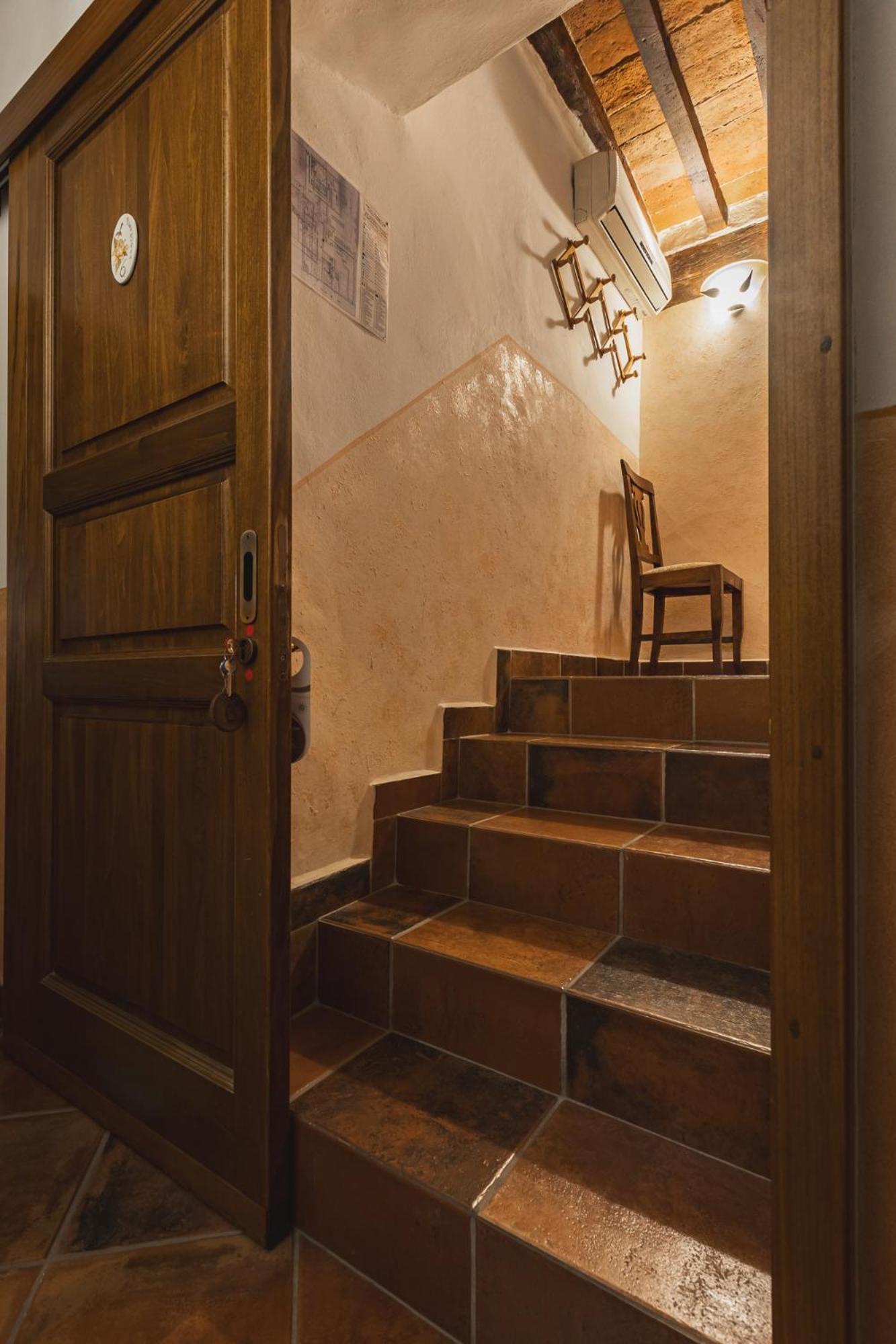 Meuble Evoe Bed & Breakfast Montepulciano Bagian luar foto