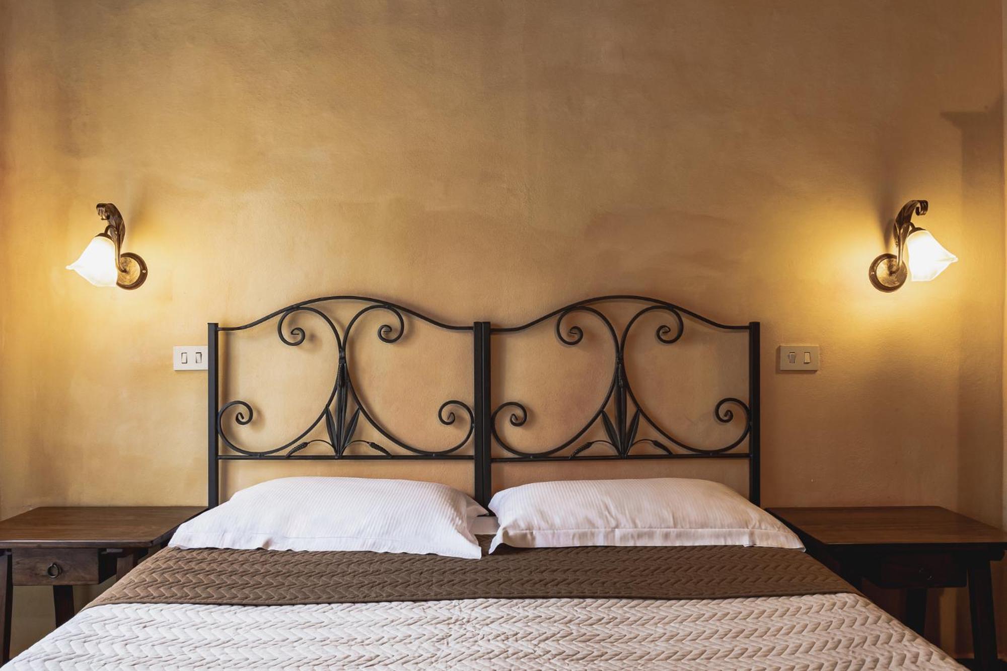 Meuble Evoe Bed & Breakfast Montepulciano Bagian luar foto